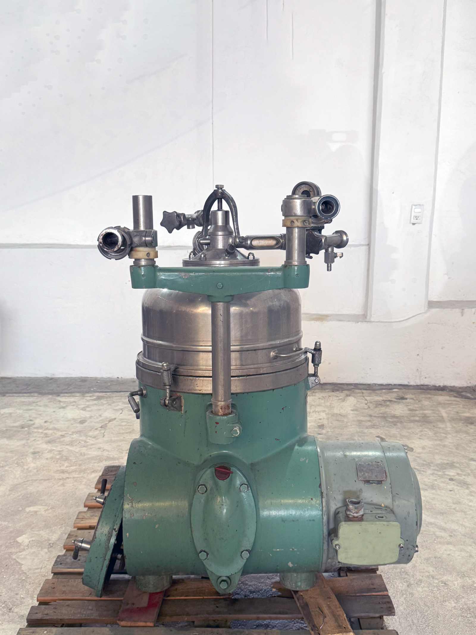 CENTRIFUGA
